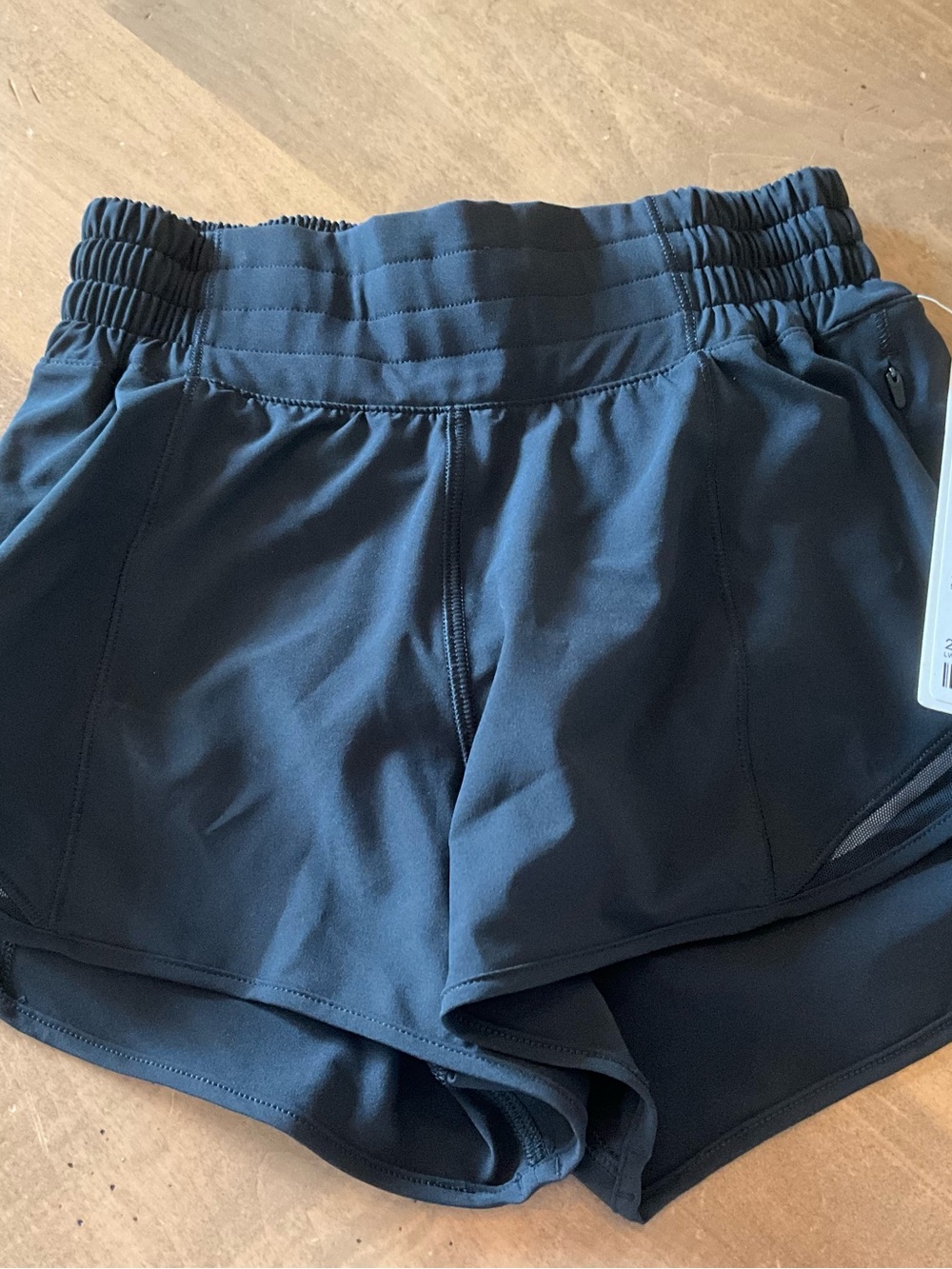 NWT lululemon athletica Women's Black Hotty Hot ShortsSize 2